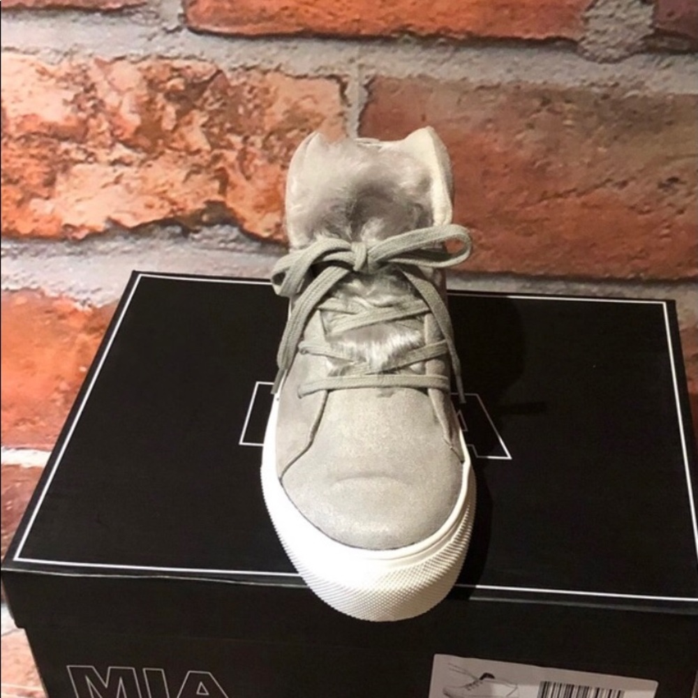 Mia Platform Faux Fur Suede Tennies